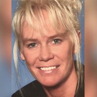 Claudia - Liebe & Partnerschaft - Kategorien - Kartenlegen - Expertisen - Beruf & Finanzen
