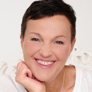 Sonja - Zukunftsprognosen - Lebensberatung - Hellsehen - Expertisen